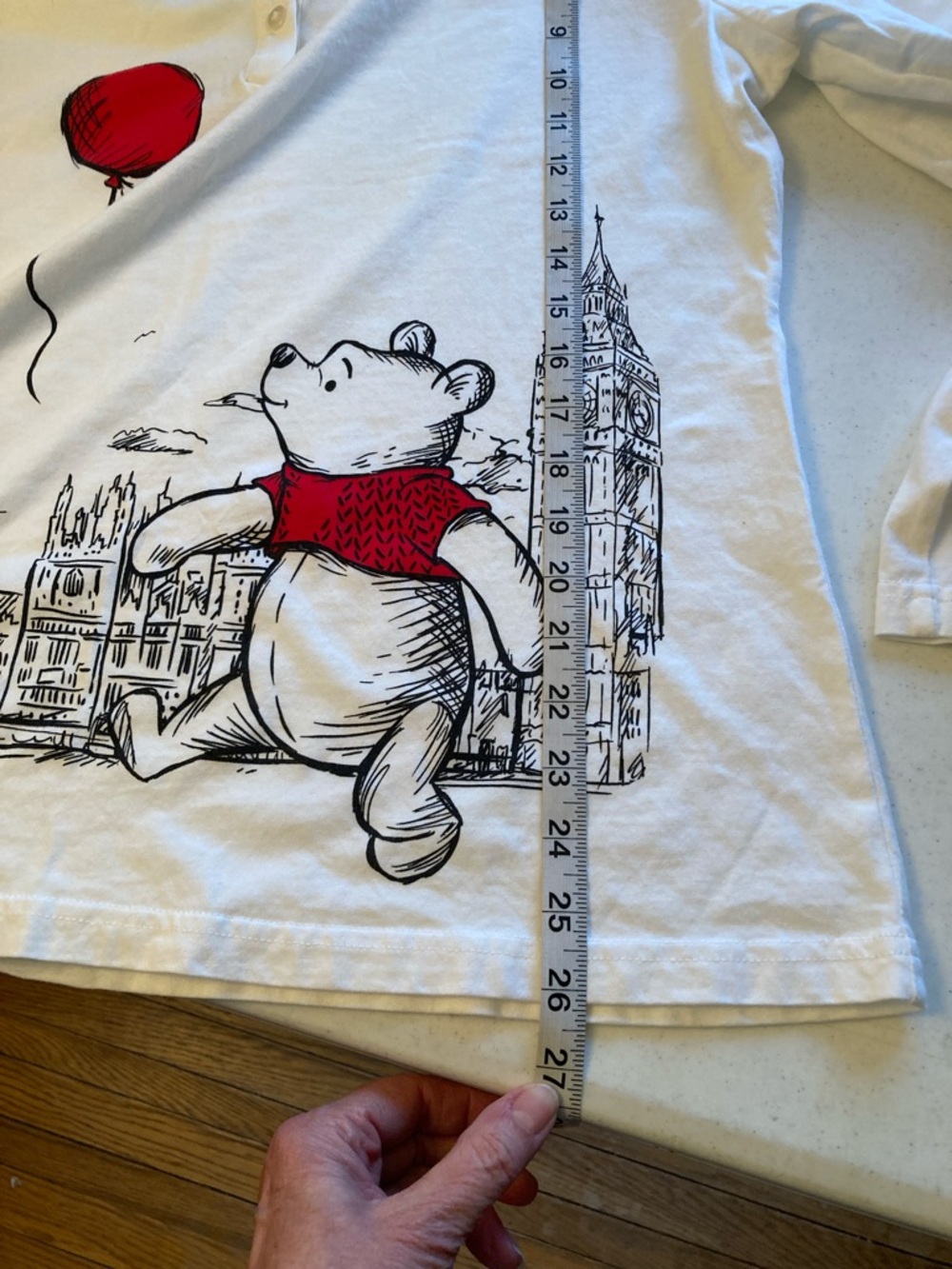 Disney Winnie the Pooh in London Balloon Pajama Set - Picture 13 of 13